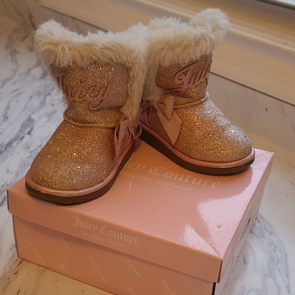 Juicy Couture Lil Windsor Rose Gold Glittery Kids Boots